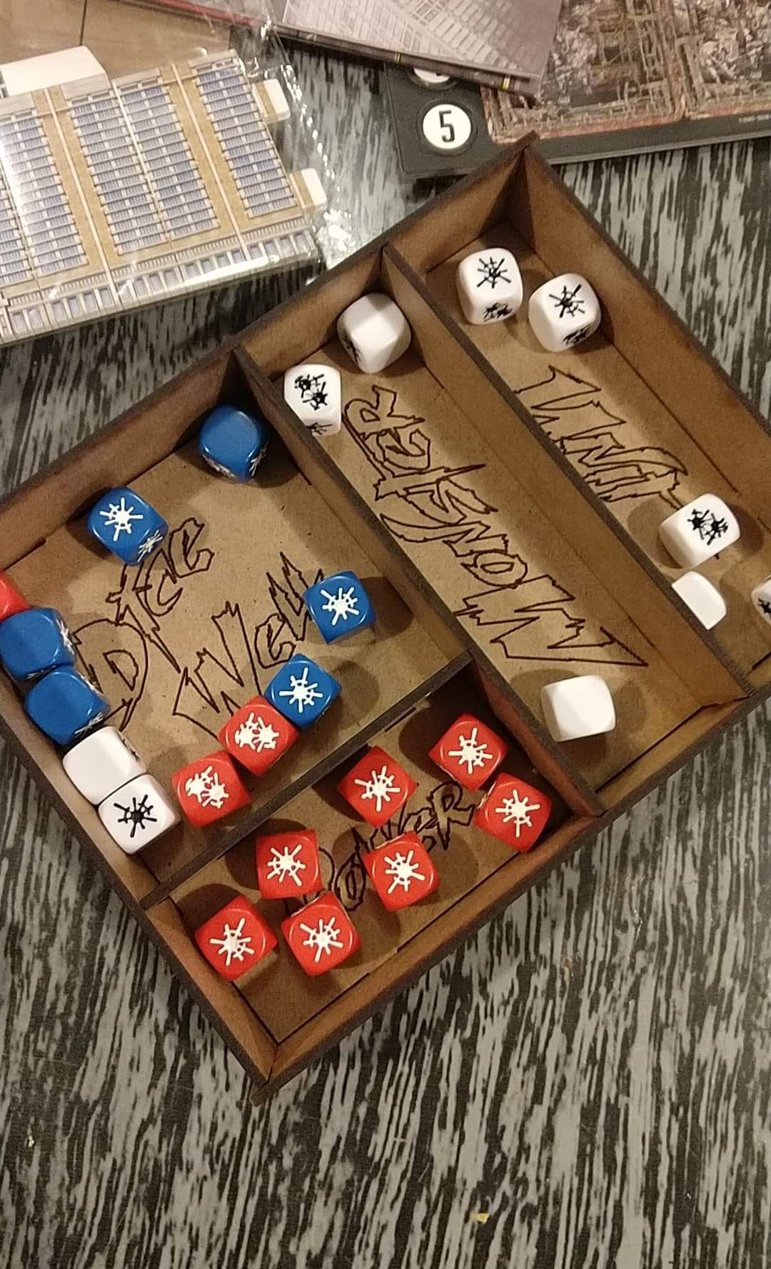 MonPoc Dice Box & Rolling Tray